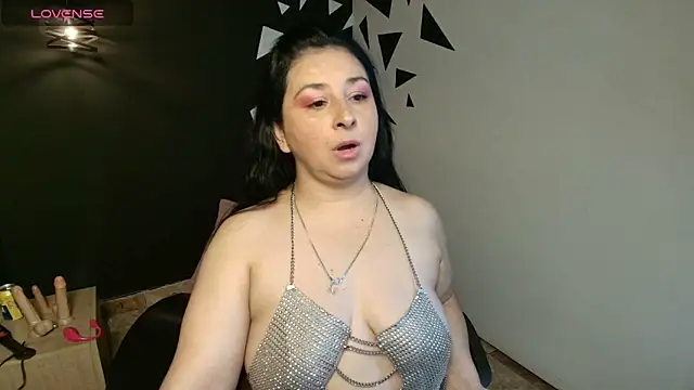 AgataThompson  online show from October 2025 08:53:02 PM