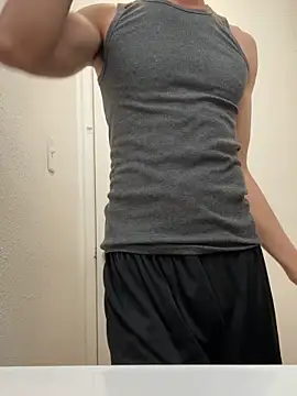 Snapshot of gymratforyouu chatting on November 2025 04:34:01 AM gymratforyouu online show from November 2025 04:34:01 AM