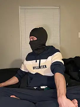 Snapshot of gymratforyouu chatting on January 2026 05:13:02 AM gymratforyouu online show from January 2026 05:13:02 AM