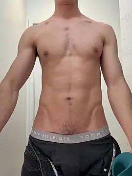 Snapshot of gymratforyouu chatting on February 2026 03:21:02 AM gymratforyouu online show from February 2026 03:21:02 AM