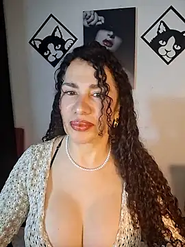 Lina 444 online show from April 2026 02:25:01 AM