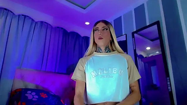 Julia Bulette1 online show from May 2026 01:14:01 AM