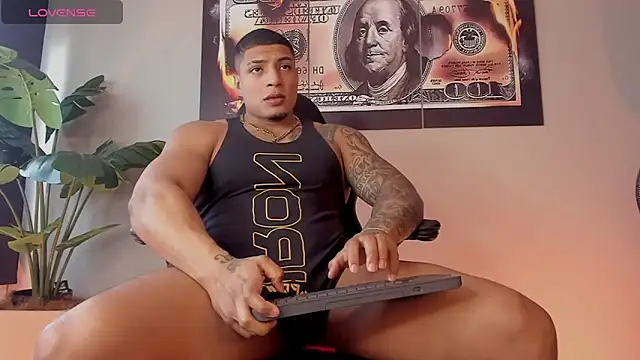 chrizmacgregor online show from December 2025 07:52:02 PM