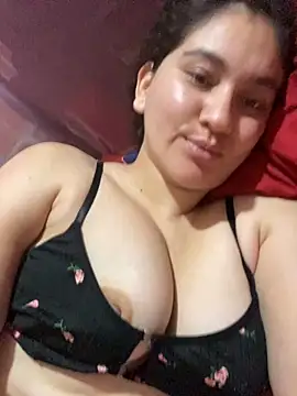 Snapshot of lunasexyhot18 chatting on September 2025 03:24:01 PM lunasexyhot18 online show from September 2025 03:24:01 PM