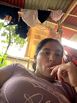 Snapshot of lunasexyhot18 chatting on November 2025 10:10:02 PM lunasexyhot18 online show from November 2025 10:10:02 PM