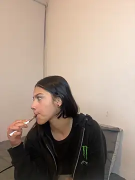 Snapshot of Mia_fire666 chatting on December 2025 05:13:01 AM Mia fire666 online show from December 2025 05:13:01 AM