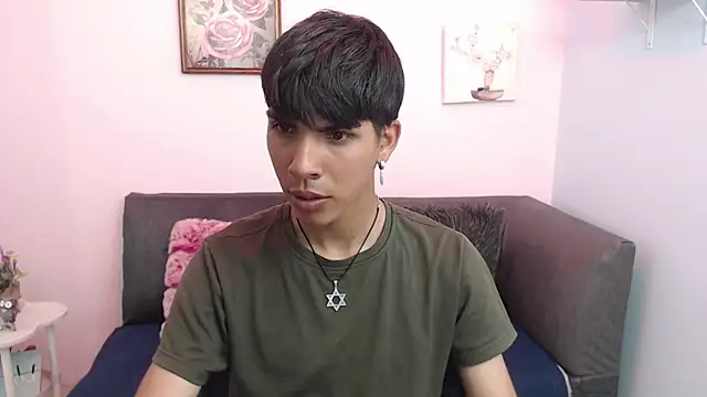 Snapshot of David_925_ chatting on September 2025 04:05:01 AM David 925 online show from September 2025 04:05:01 AM