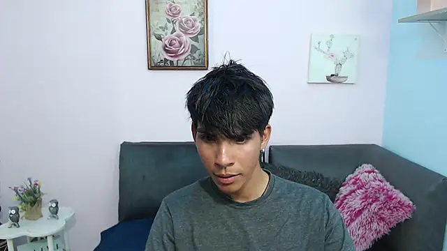 Snapshot of David_925_ chatting on September 2025 04:17:02 AM David 925 online show from September 2025 04:17:02 AM