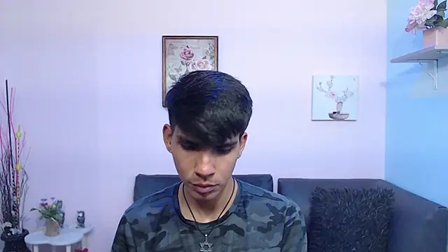 Snapshot of David_925_ chatting on October 2025 07:32:01 PM David 925 online show from October 2025 07:32:01 PM