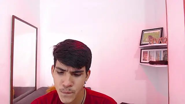 Snapshot of David_925_ chatting on November 2025 03:29:01 AM David 925 online show from November 2025 03:29:01 AM