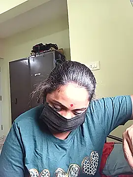 queendivya online show from October 2025 04:43:02 AM