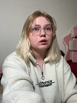 lame cat online show from October 2025 01:08:02 AM