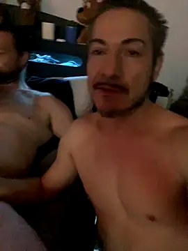 Snapshot of LeeDank chatting on November 2025 07:41:02 AM LeeDank online show from November 2025 07:41:02 AM