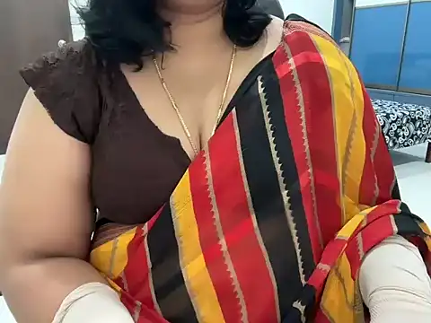 Snapshot of divya-jannu chatting on December 2025 06:16:01 PM divya-jannu online show from December 2025 06:16:01 PM