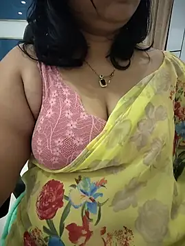 Snapshot of divya-jannu chatting on December 2025 04:14:02 PM divya-jannu online show from December 2025 04:14:02 PM