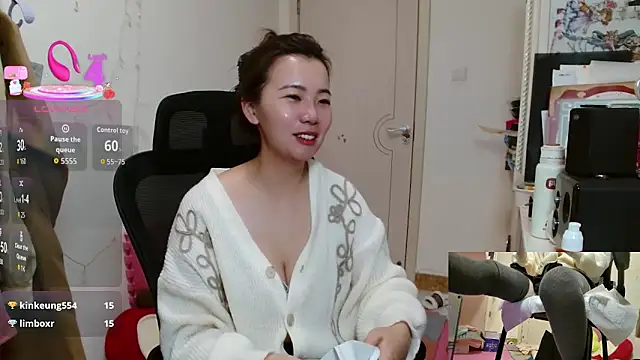 Snapshot of sallycui chatting on October 2025 11:45:02 AM sallycui online show from October 2025 11:45:02 AM