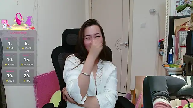 Snapshot of sallycui chatting on November 2025 12:39:02 PM sallycui online show from November 2025 12:39:02 PM