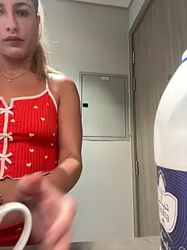 Snapshot of BabyBluexox chatting on November 2025 06:11:02 AM BabyBluexox online show from November 2025 06:11:02 AM