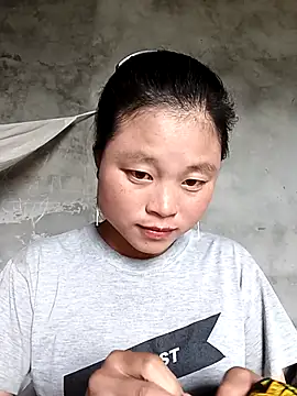 clara-cute online show from September 2025 05:00:01 AM