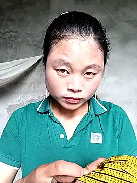 clara-cute online show from October 2025 04:52:01 AM