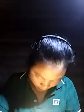 clara-cute online show from October 2025 01:30:01 PM