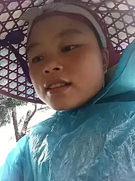 clara-cute online show from November 2025 12:35:01 AM