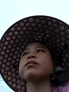 clara-cute online show from November 2025 12:11:01 AM