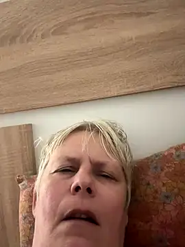 Snapshot of VyC7564 chatting on October 2025 12:17:02 PM VyC7564 online show from October 2025 12:17:02 PM