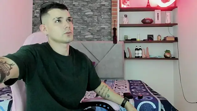 BooyHott  online show from January 2026 08:11:02 PM