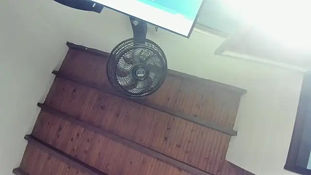 Snapshot of Isabella-Rosssi chatting on October 2025 04:22:02 AM Isabella-Rosssi online show from October 2025 04:22:02 AM