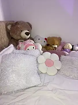 Snapshot of Mericute_ chatting on February 2026 02:05:02 AM Mericute online show from February 2026 02:05:02 AM