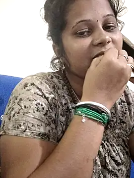 Snapshot of sweetqueen143 chatting on November 2025 02:45:02 PM sweetqueen143 online show from November 2025 02:45:02 PM