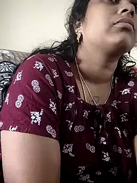 Snapshot of sweetqueen143 chatting on November 2025 04:12:01 AM sweetqueen143 online show from November 2025 04:12:01 AM