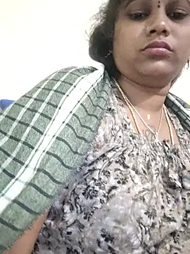 Snapshot of sweetqueen143 chatting on January 2026 05:48:02 PM sweetqueen143 online show from January 2026 05:48:02 PM