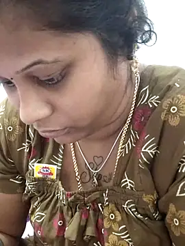 Snapshot of sweetqueen143 chatting on February 2026 11:57:02 AM sweetqueen143 online show from February 2026 11:57:02 AM