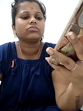 Snapshot of sweetqueen143 chatting on February 2026 08:02:02 AM sweetqueen143 online show from February 2026 08:02:02 AM