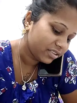 Snapshot of sweetqueen143 chatting on February 2026 04:36:02 PM sweetqueen143 online show from February 2026 04:36:02 PM