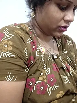 Snapshot of sweetqueen143 chatting on February 2026 07:11:01 PM sweetqueen143 online show from February 2026 07:11:01 PM