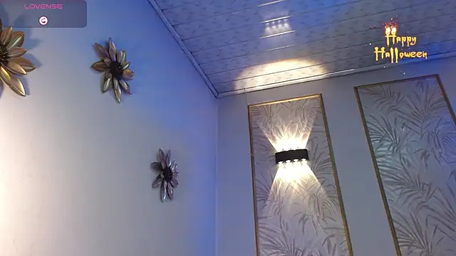 LunaaGrey  online show from October 2025 03:29:01 AM