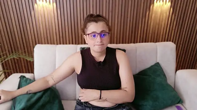 Snapshot of dirty_feelena chatting on November 2025 05:03:02 PM dirty feelena online show from November 2025 05:03:02 PM