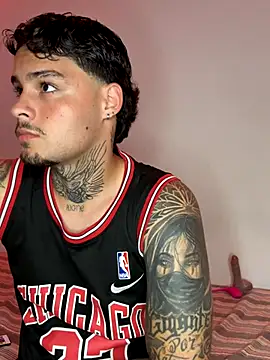 Snapshot of SexyBOy_2217 chatting on November 2025 04:46:01 AM SexyBOy 2217 online show from November 2025 04:46:01 AM