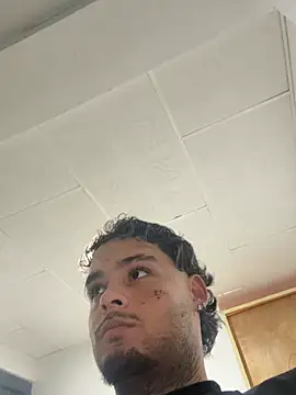 Snapshot of SexyBOy_2217 chatting on February 2026 10:03:02 PM SexyBOy 2217 online show from February 2026 10:03:02 PM