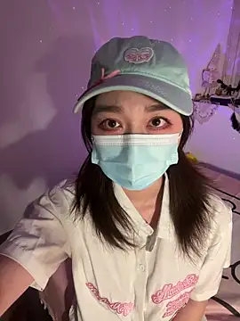 fioralba online show from October 2025 05:00:01 PM