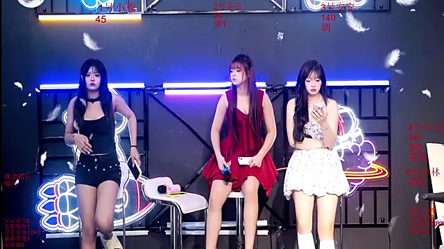 Snapshot of Shinygirls_777 chatting on September 2025 12:37:02 AM Shinygirls 777 online show from September 2025 12:37:02 AM