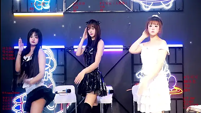 Snapshot of Shinygirls_777 chatting on October 2025 12:52:01 AM Shinygirls 777 online show from October 2025 12:52:01 AM