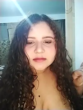 Carolceleste24 online show from May 2026 07:15:01 AM