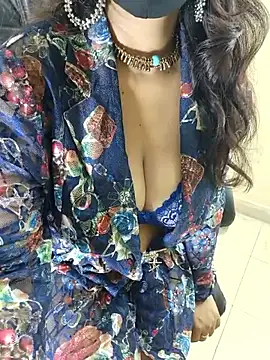 Snapshot of Hey_Jully chatting on September 2025 05:10:02 AM Hey Jully online show from September 2025 05:10:02 AM