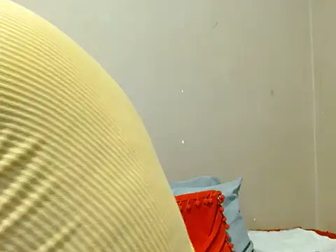 Snapshot of champaigncork chatting on November 2025 03:39:02 AM champaigncork online show from November 2025 03:39:02 AM