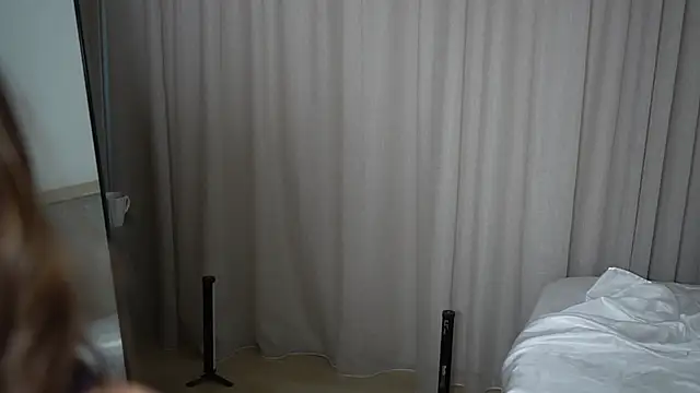 Snapshot of Peachxlush chatting on December 2025 02:33:02 PM Peachxlush online show from December 2025 02:33:02 PM