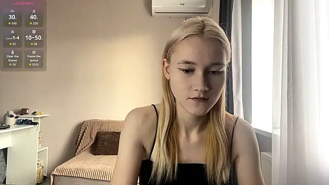 Snapshot of TwinedPeril chatting on October 2025 07:09:02 AM TwinedPeril online show from October 2025 07:09:02 AM